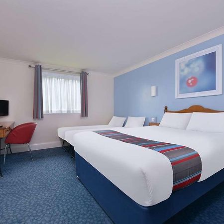Travelodge Plymouth Roborough 客房 照片