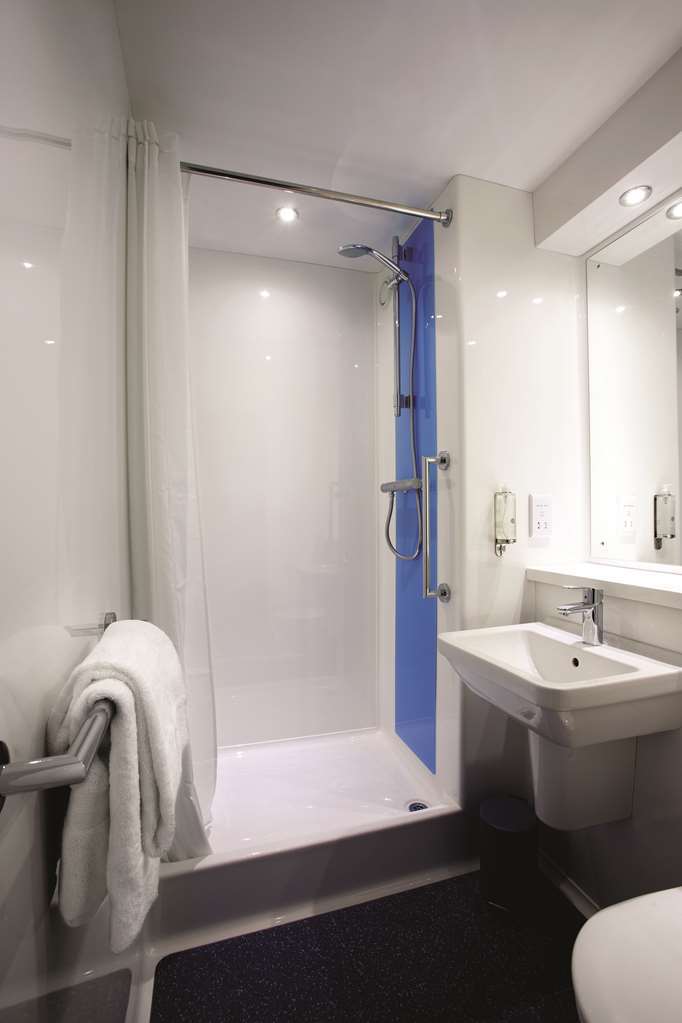 Travelodge Plymouth Roborough 客房 照片