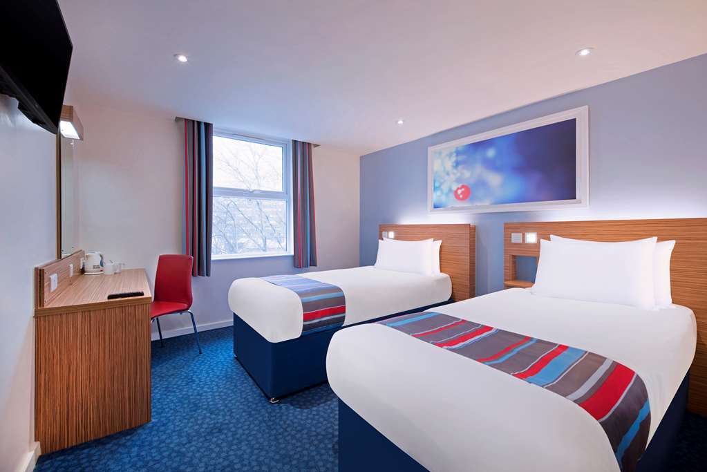 Travelodge Plymouth Roborough 客房 照片